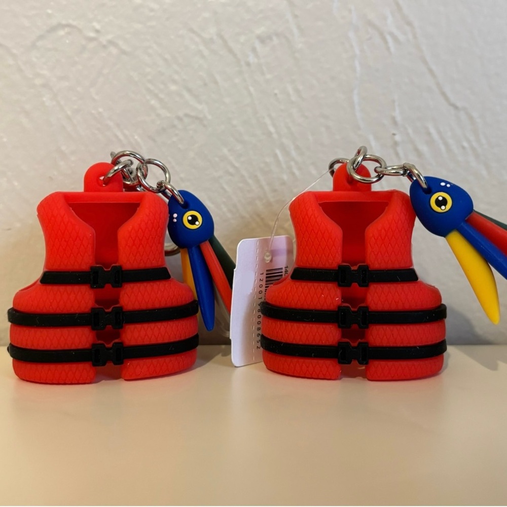 Bath & Body Works Life Jacket Fishing Lure Sanitizer Holder Summer 2026 x2